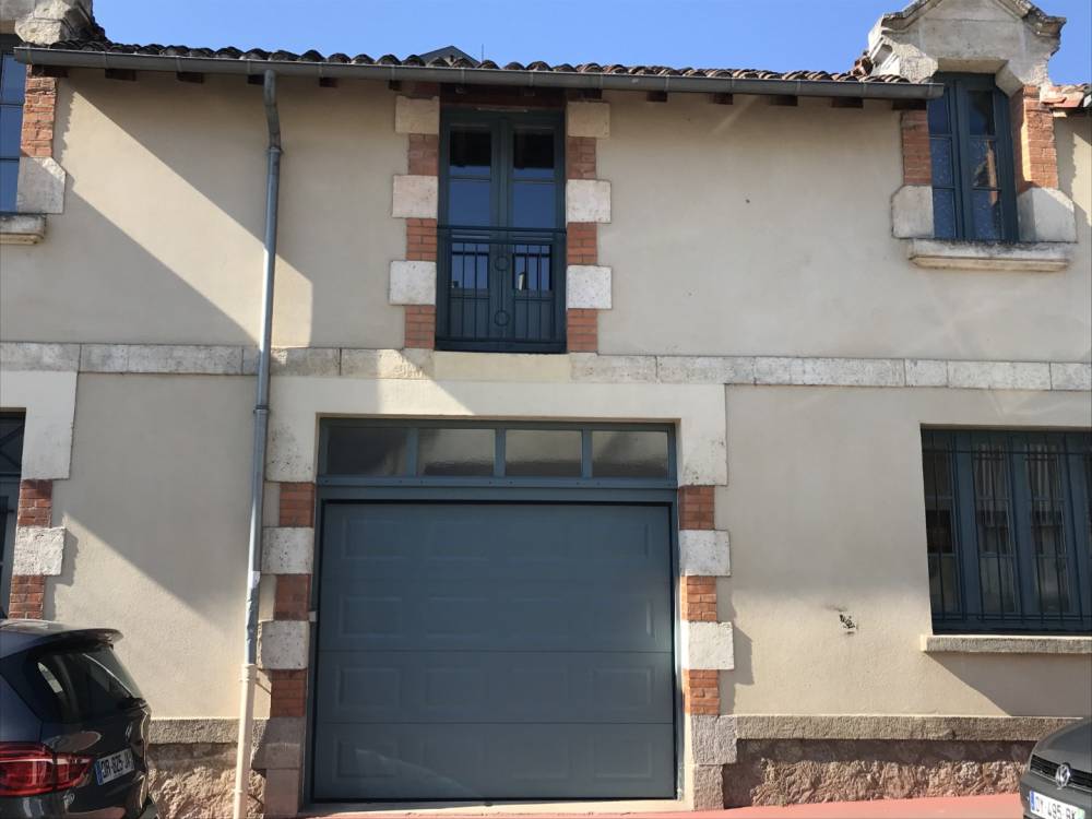 garage et fenêtre